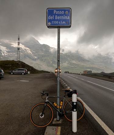 Ein Bild, das Text, Himmel, drauen, Strae enthlt.

Automatisch generierte Beschreibung