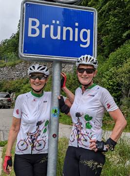 Ein Bild, das drauen, Schild, Baum enthlt.

Automatisch generierte Beschreibung