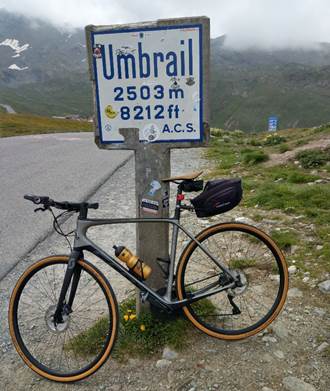 Ein Bild, das Text, Fahrrad, drauen, geparkt enthlt.

Automatisch generierte Beschreibung